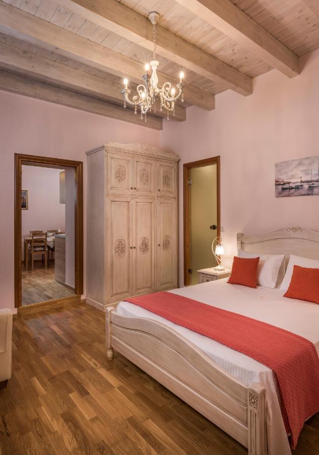 Palazzo Di Irene Apartment Ханя Екстериор снимка