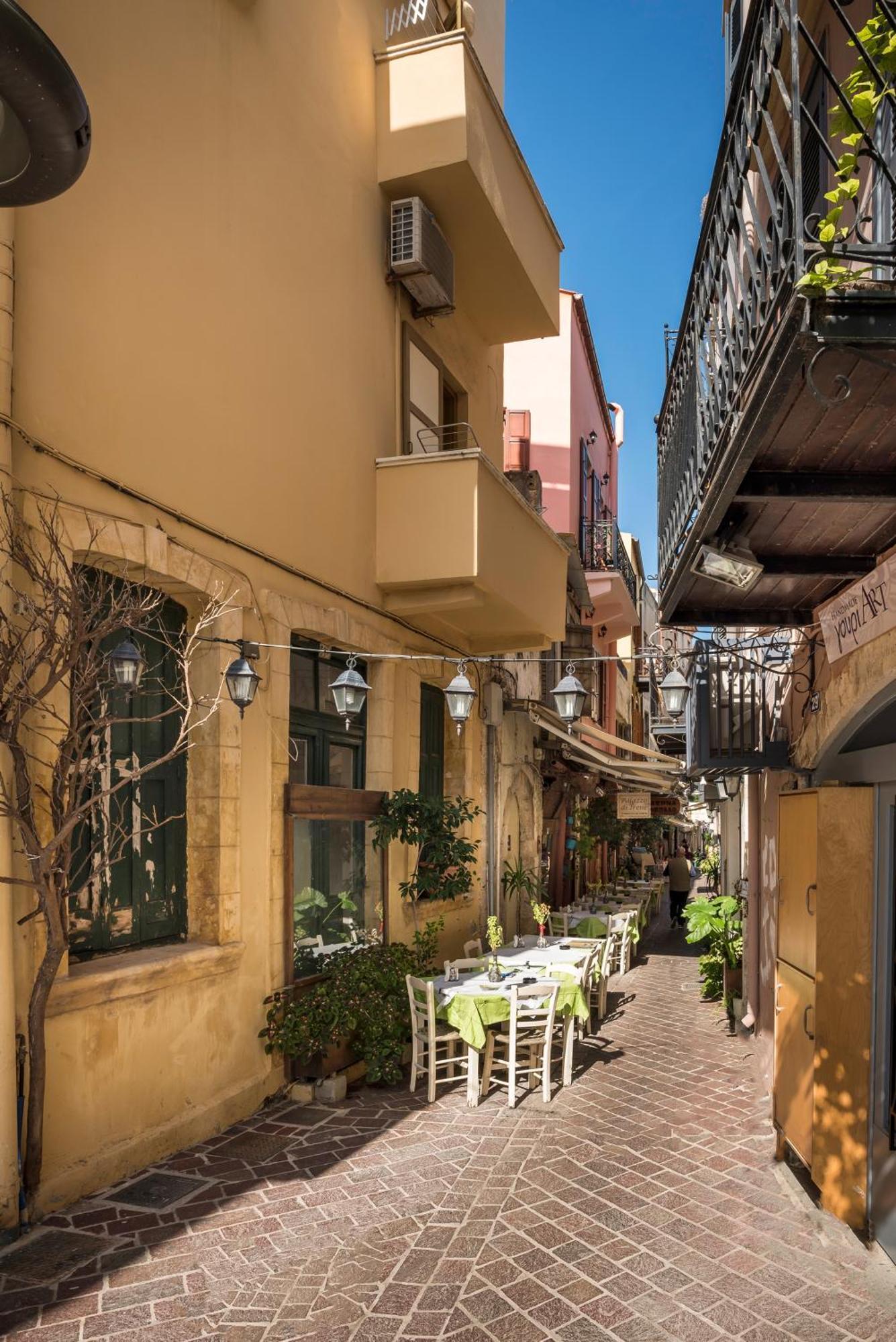 Palazzo Di Irene Apartment Ханя Екстериор снимка